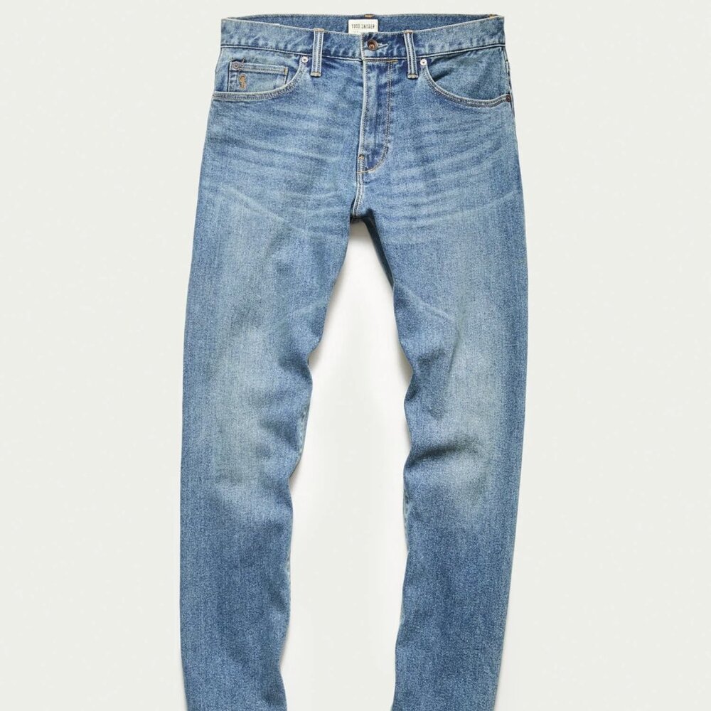 Todd Snyder Men's 28x32 Straight Stretch Jean in Medium Indigo Wash